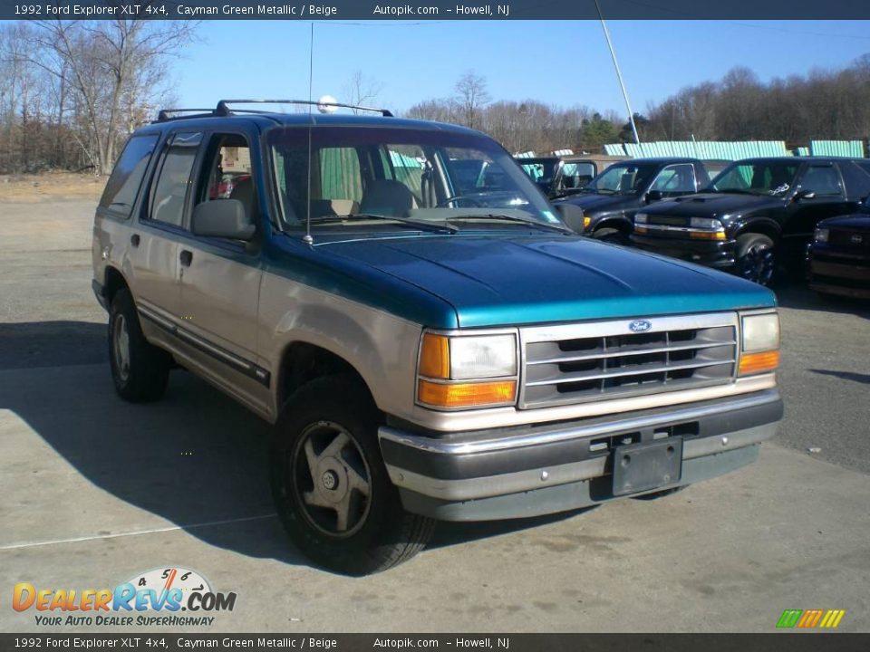 1992 Ford Explorer XLT 4x4 Cayman Green Metallic / Beige Photo #2