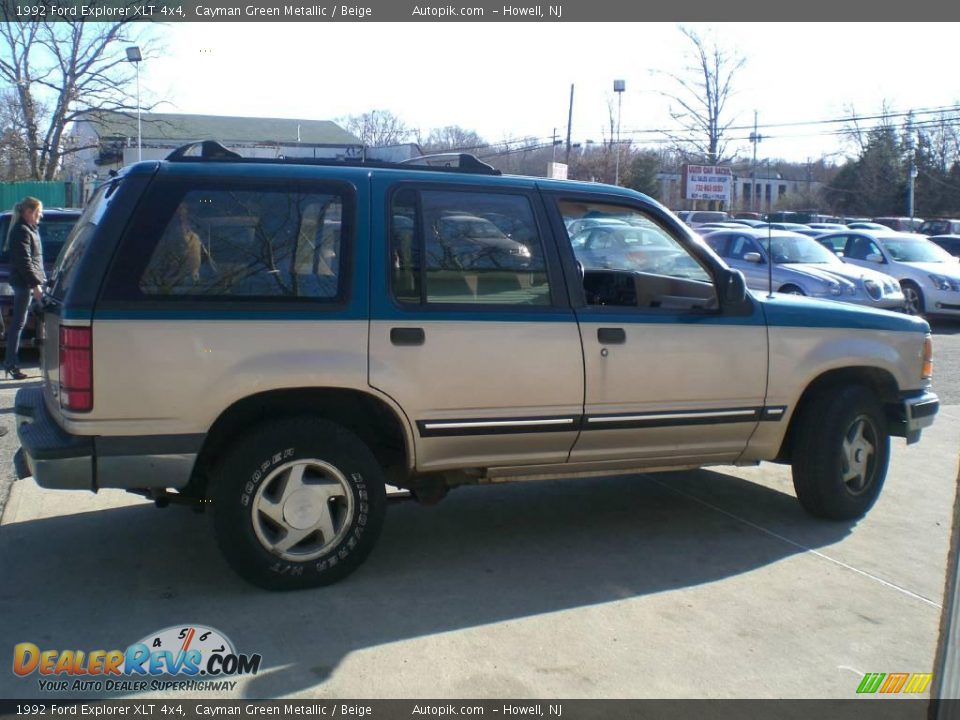 1992 Ford Explorer XLT 4x4 Cayman Green Metallic / Beige Photo #8