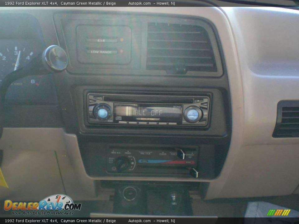 1992 Ford Explorer XLT 4x4 Cayman Green Metallic / Beige Photo #14