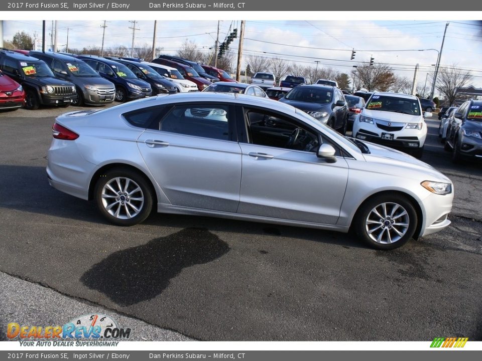 2017 Ford Fusion SE Ingot Silver / Ebony Photo #5