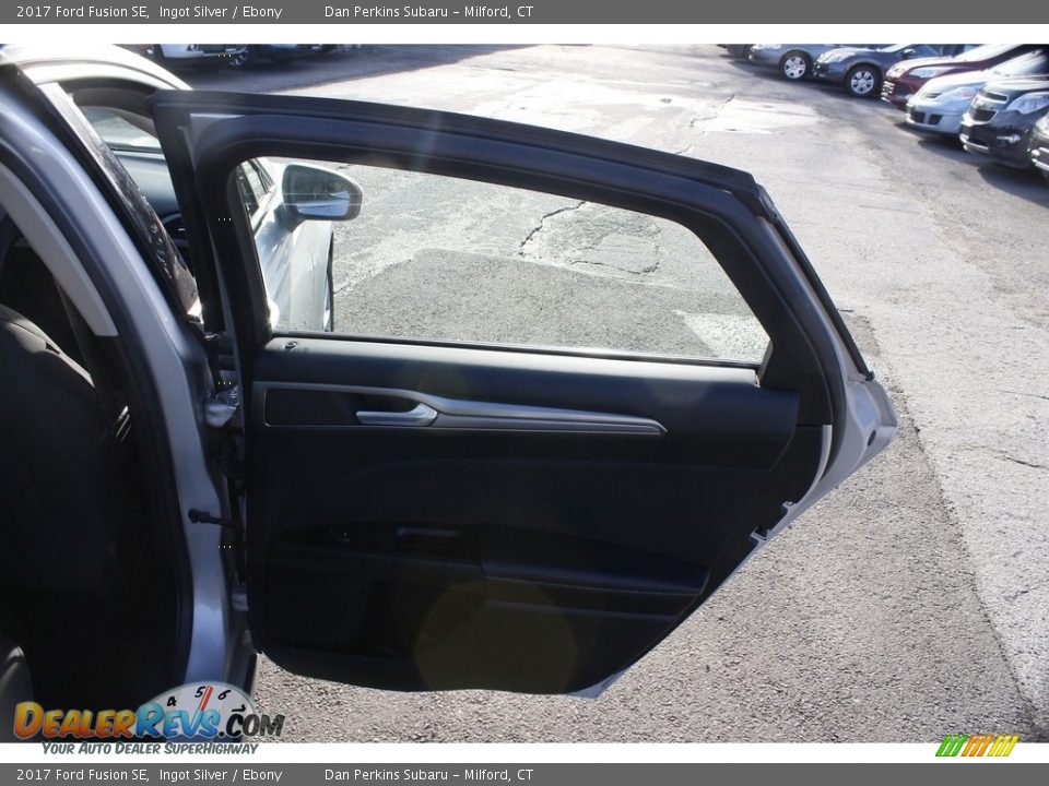 2017 Ford Fusion SE Ingot Silver / Ebony Photo #19
