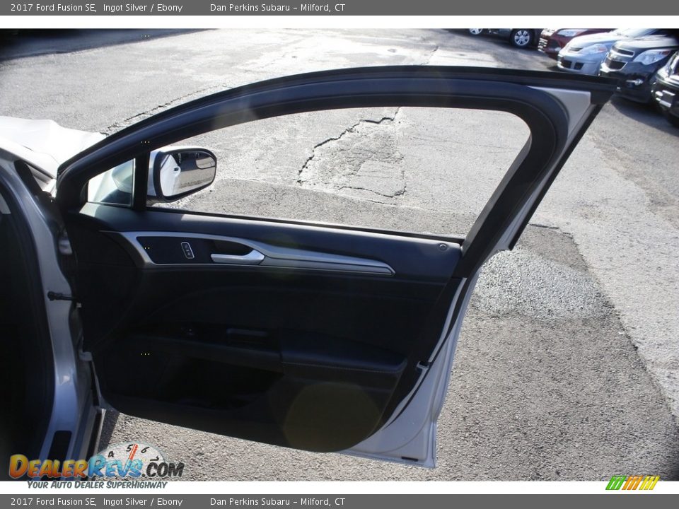 2017 Ford Fusion SE Ingot Silver / Ebony Photo #20