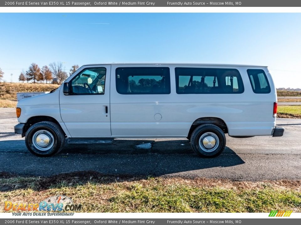 2006 Ford E Series Van E350 XL 15 Passenger Oxford White / Medium Flint Grey Photo #7