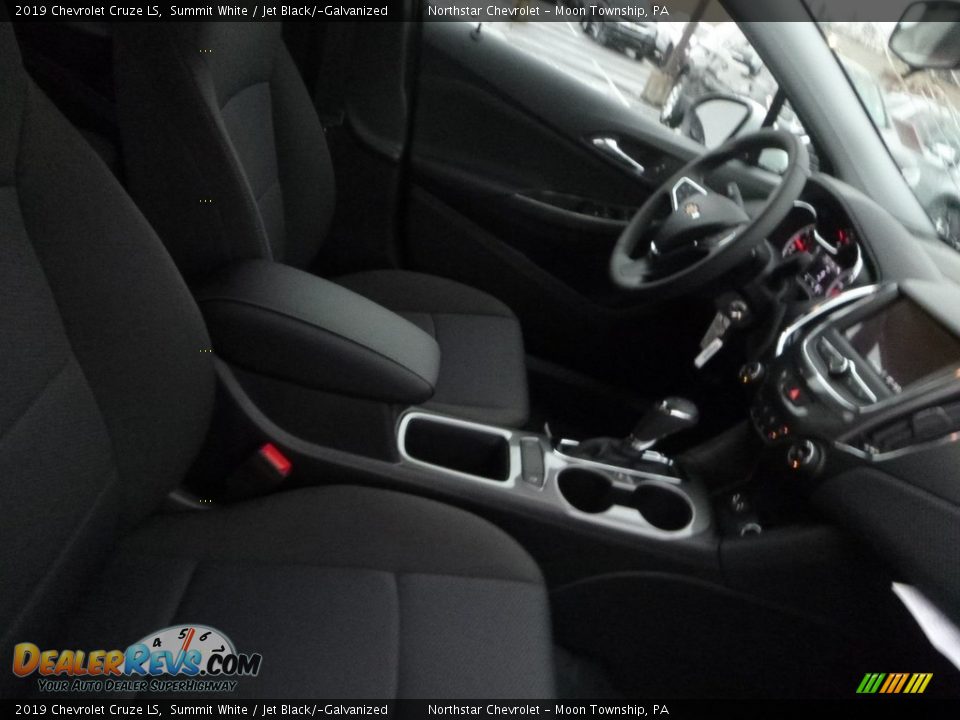 2019 Chevrolet Cruze LS Summit White / Jet Black/­Galvanized Photo #10