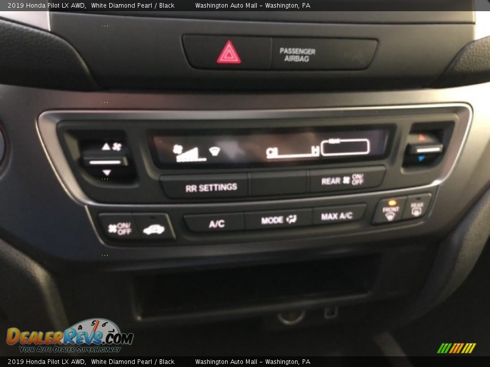 Controls of 2019 Honda Pilot LX AWD Photo #19