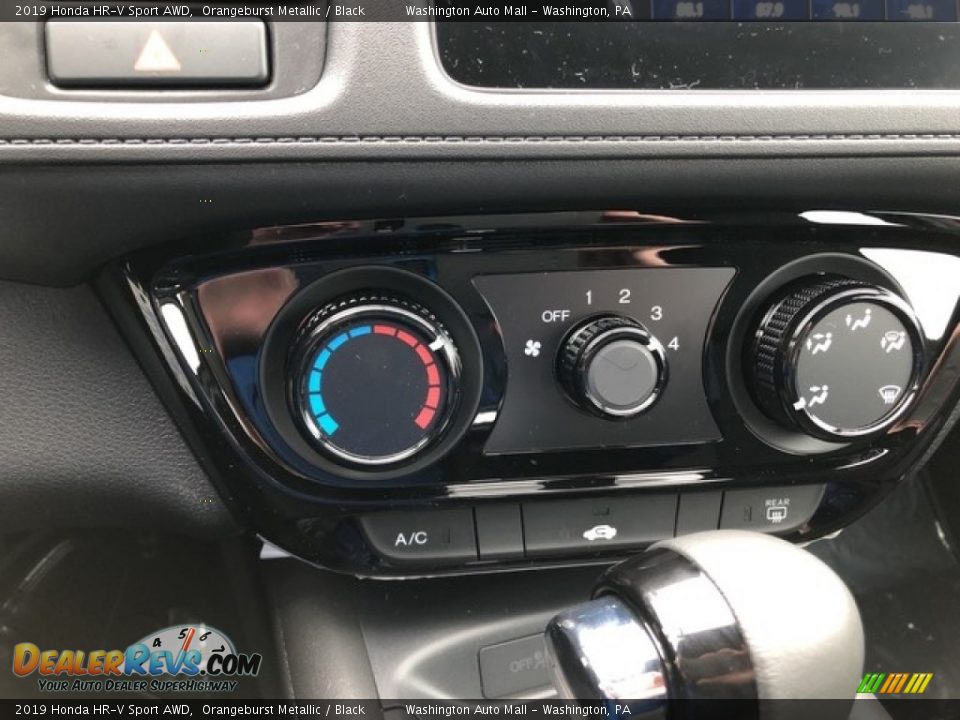 Controls of 2019 Honda HR-V Sport AWD Photo #5