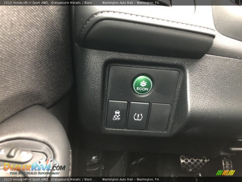 Controls of 2019 Honda HR-V Sport AWD Photo #10