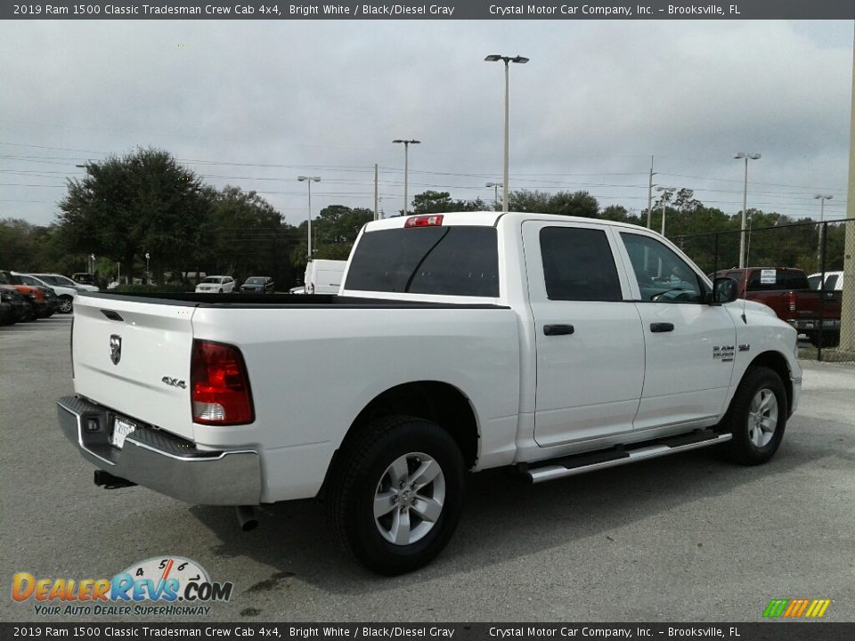 2019 Ram 1500 Classic Tradesman Crew Cab 4x4 Bright White / Black/Diesel Gray Photo #5