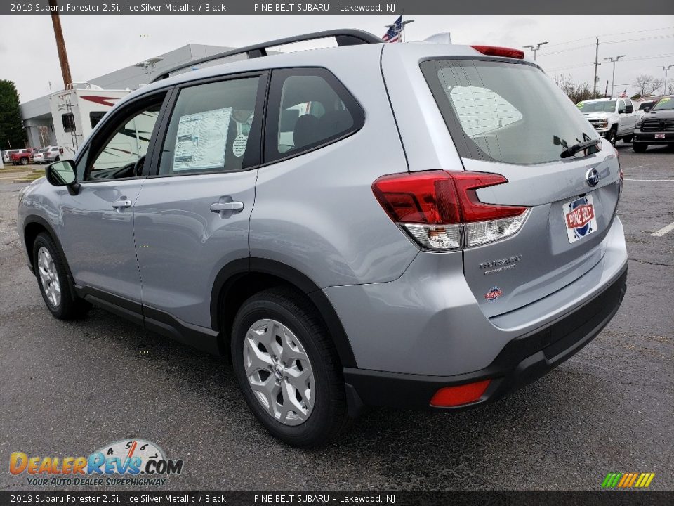 2019 Subaru Forester 2.5i Ice Silver Metallic / Black Photo #4