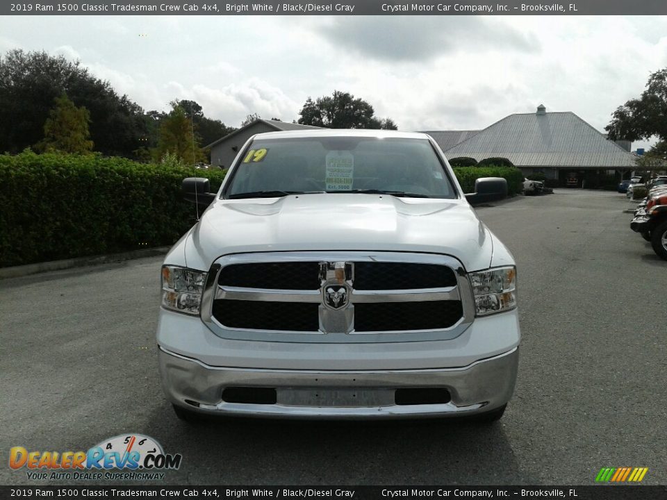 2019 Ram 1500 Classic Tradesman Crew Cab 4x4 Bright White / Black/Diesel Gray Photo #8