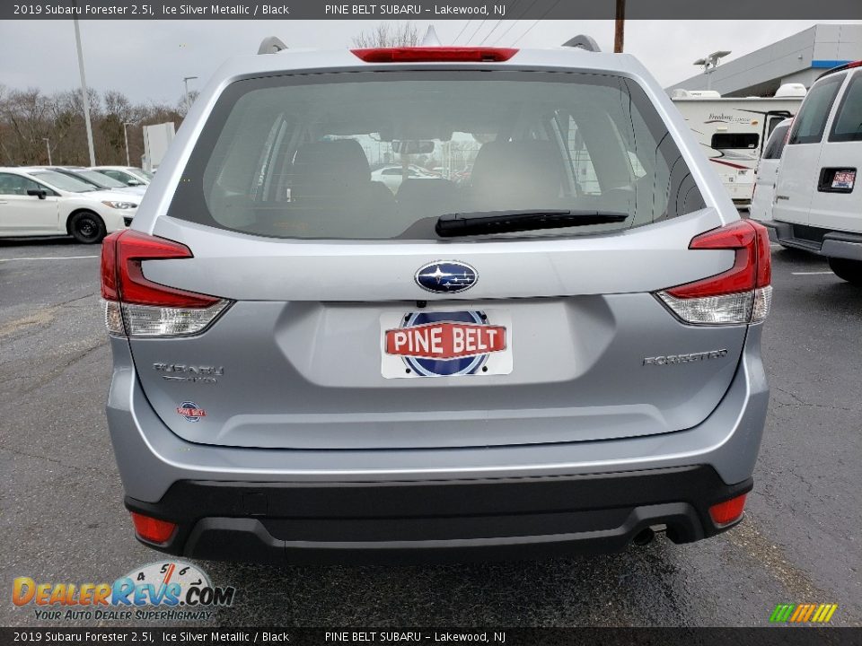 2019 Subaru Forester 2.5i Ice Silver Metallic / Black Photo #5