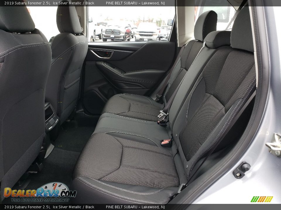 2019 Subaru Forester 2.5i Ice Silver Metallic / Black Photo #6