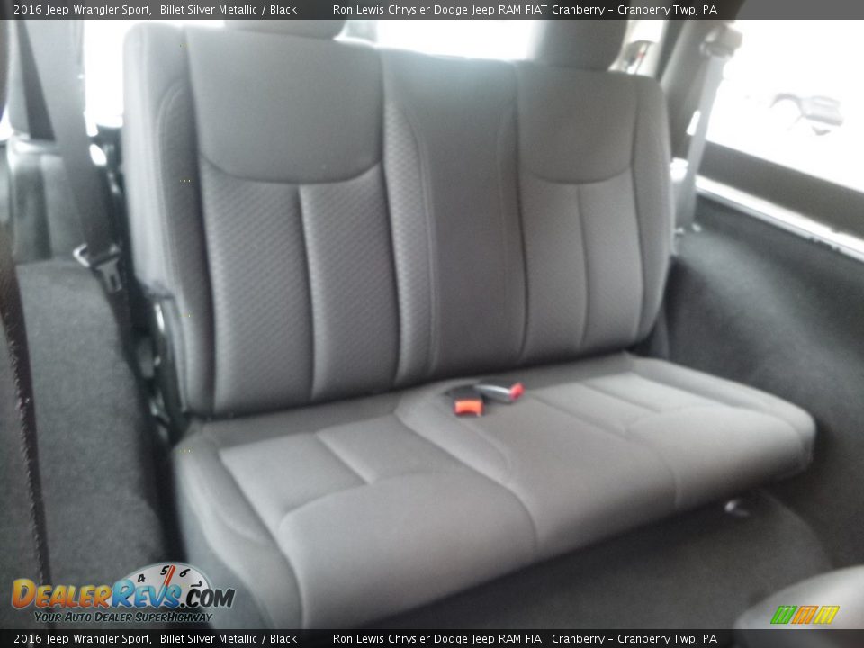 2016 Jeep Wrangler Sport Billet Silver Metallic / Black Photo #12
