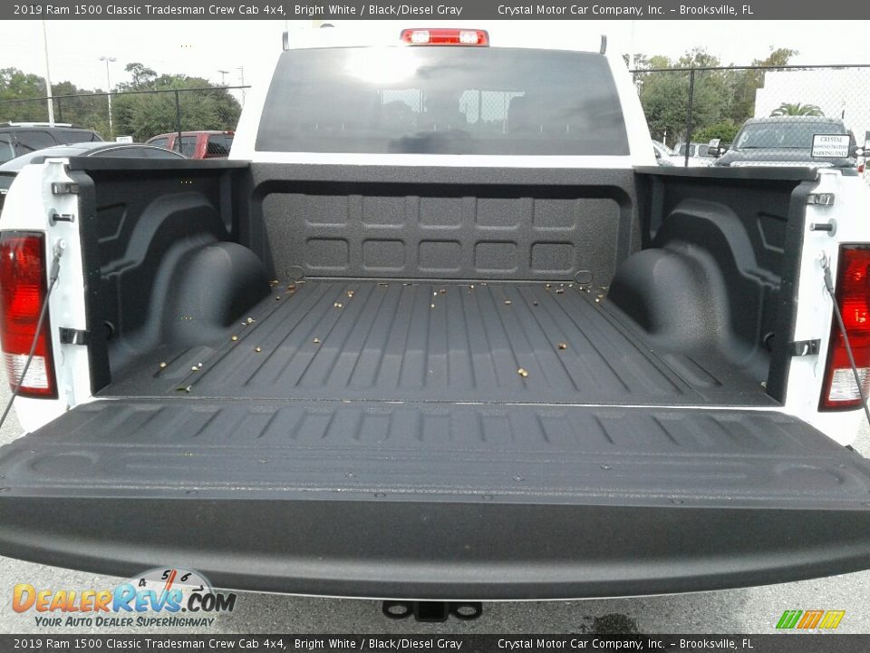 2019 Ram 1500 Classic Tradesman Crew Cab 4x4 Bright White / Black/Diesel Gray Photo #19