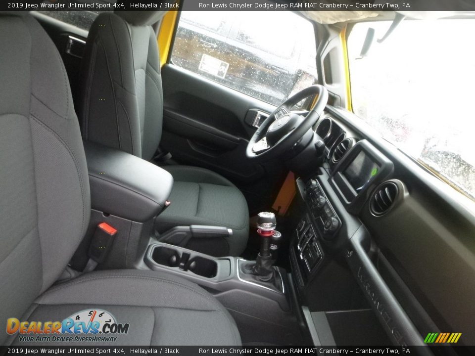 2019 Jeep Wrangler Unlimited Sport 4x4 Hellayella / Black Photo #8