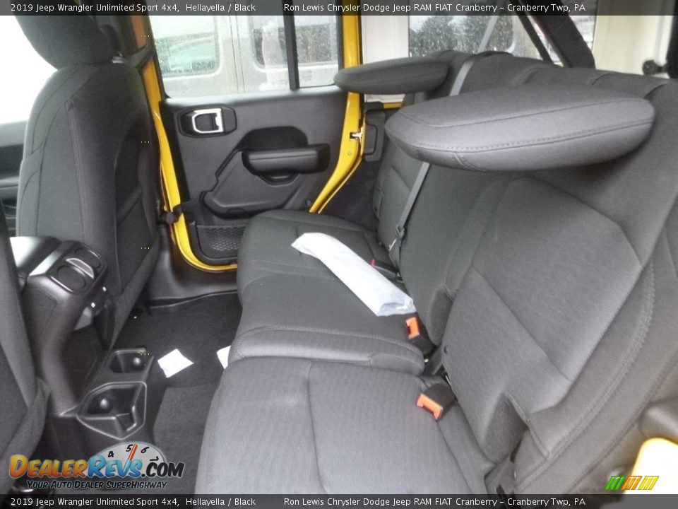 2019 Jeep Wrangler Unlimited Sport 4x4 Hellayella / Black Photo #11