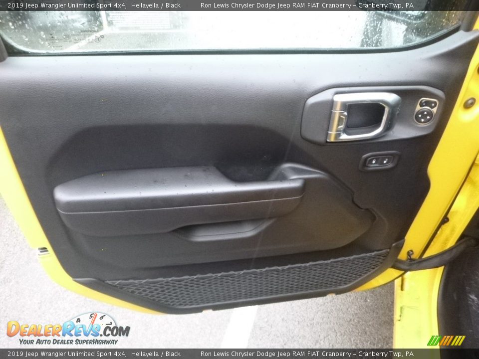 2019 Jeep Wrangler Unlimited Sport 4x4 Hellayella / Black Photo #12