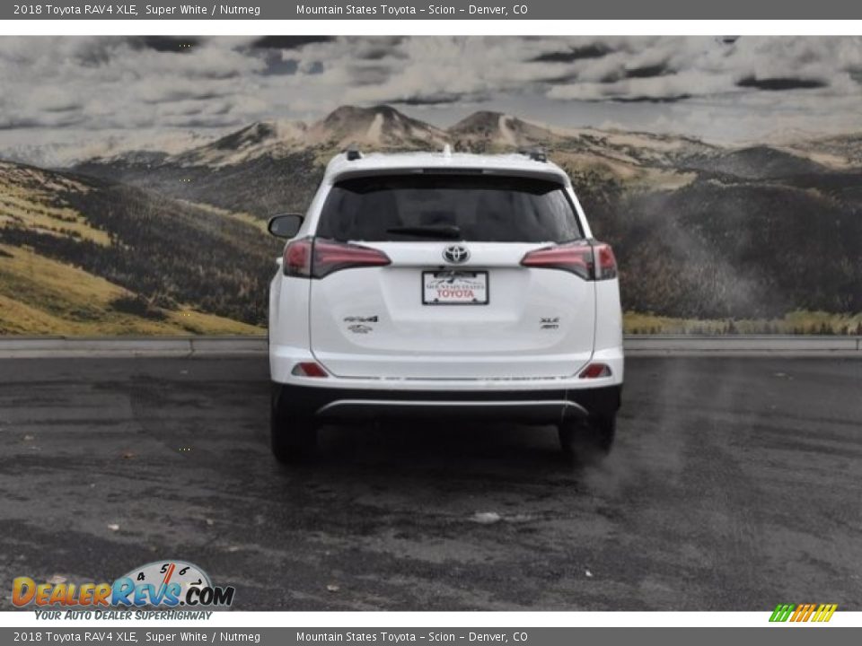2018 Toyota RAV4 XLE Super White / Nutmeg Photo #4