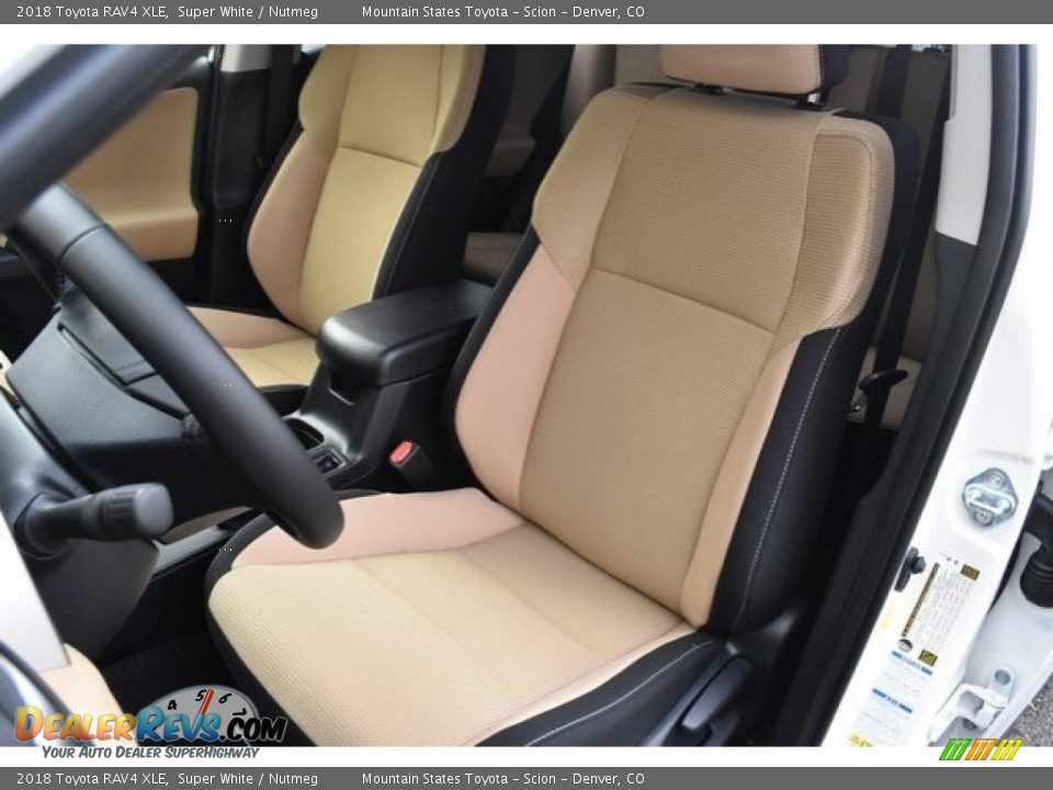 2018 Toyota RAV4 XLE Super White / Nutmeg Photo #7