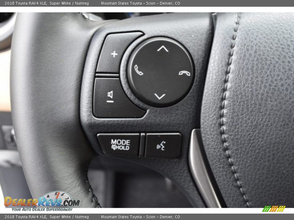 2018 Toyota RAV4 XLE Super White / Nutmeg Photo #27