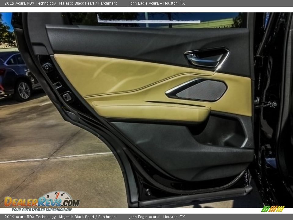 2019 Acura RDX Technology Majestic Black Pearl / Parchment Photo #18