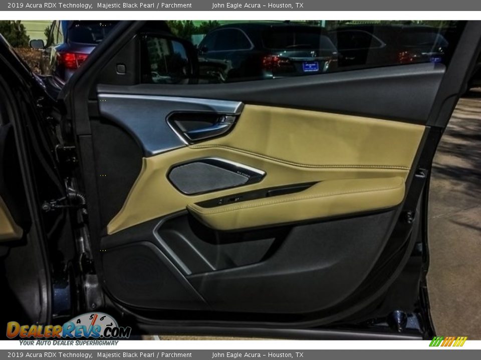 2019 Acura RDX Technology Majestic Black Pearl / Parchment Photo #24