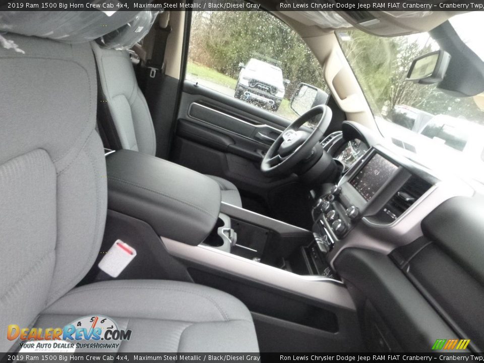 2019 Ram 1500 Big Horn Crew Cab 4x4 Maximum Steel Metallic / Black/Diesel Gray Photo #10