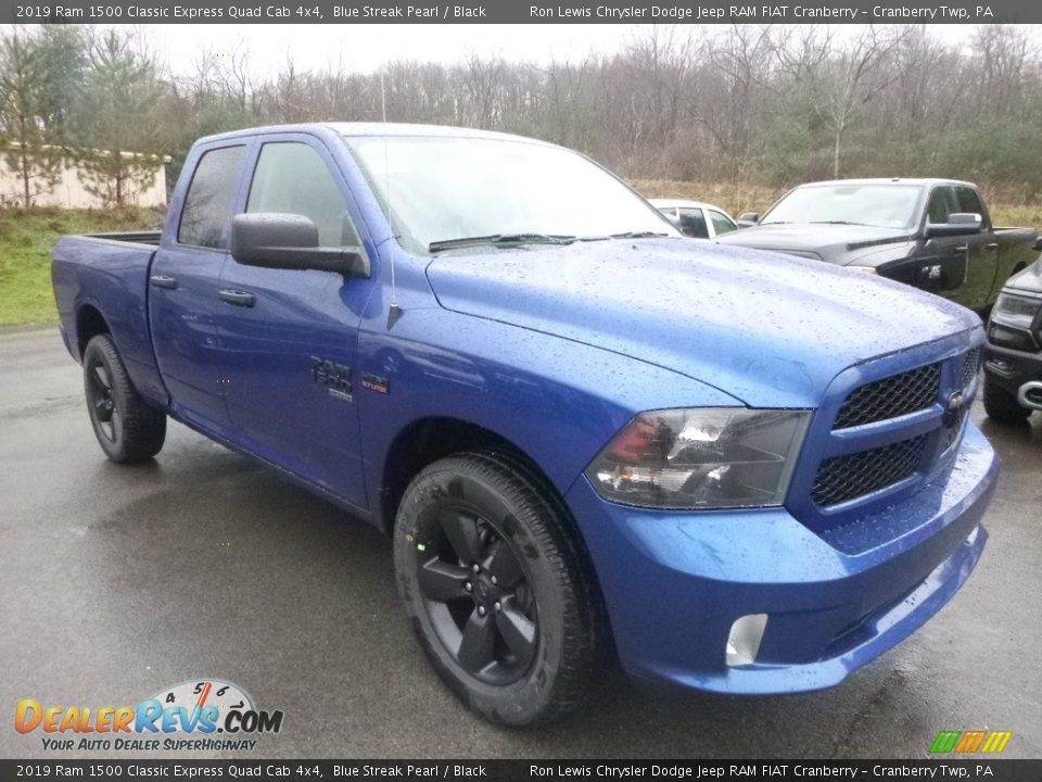 Front 3/4 View of 2019 Ram 1500 Classic Express Quad Cab 4x4 Photo #7