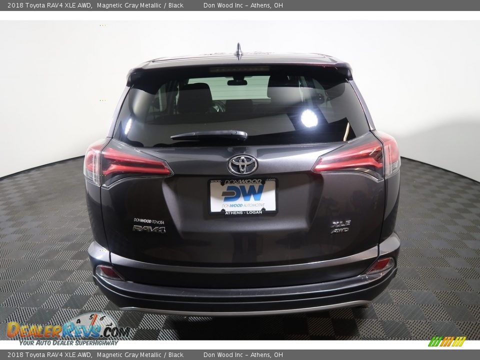 2018 Toyota RAV4 XLE AWD Magnetic Gray Metallic / Black Photo #12