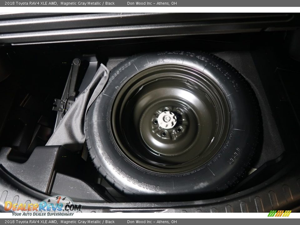 2018 Toyota RAV4 XLE AWD Magnetic Gray Metallic / Black Photo #33