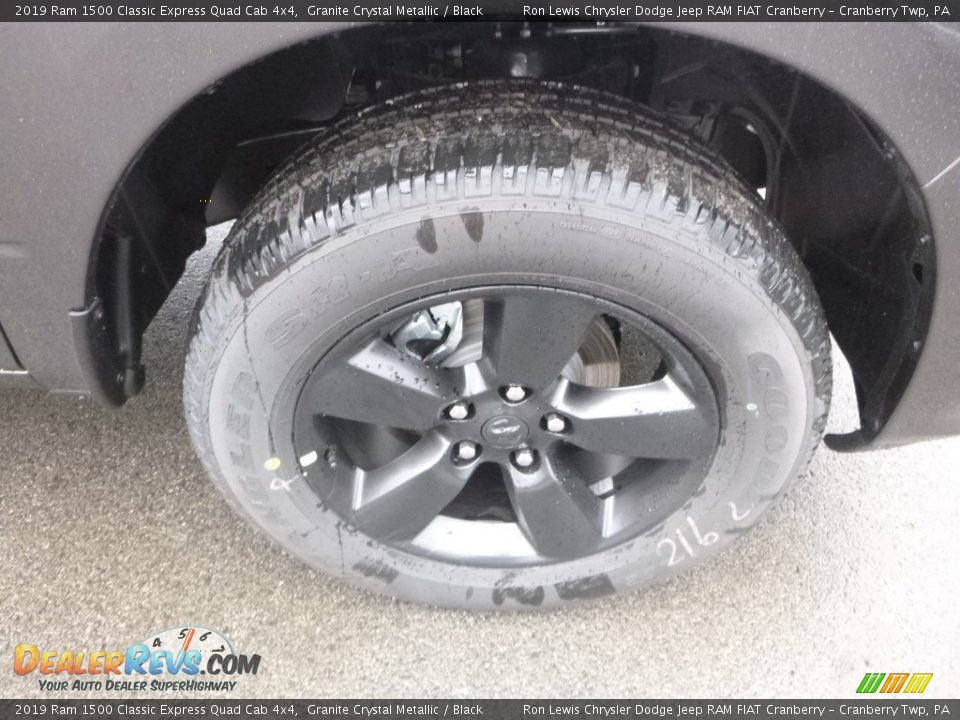 2019 Ram 1500 Classic Express Quad Cab 4x4 Granite Crystal Metallic / Black Photo #9
