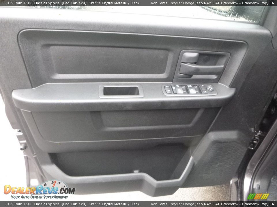 2019 Ram 1500 Classic Express Quad Cab 4x4 Granite Crystal Metallic / Black Photo #13