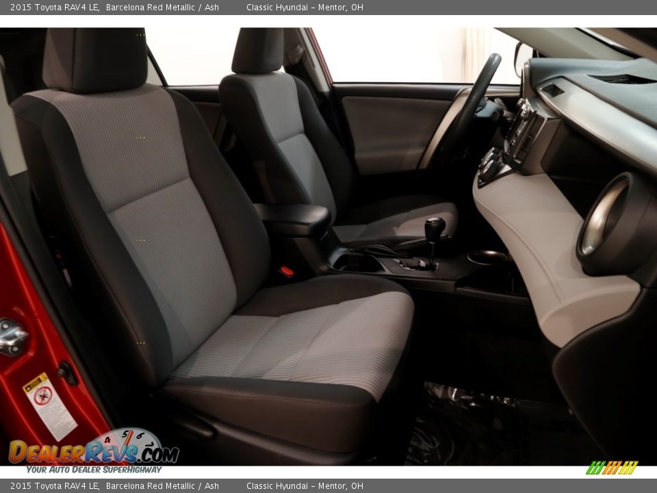 2015 Toyota RAV4 LE Barcelona Red Metallic / Ash Photo #14