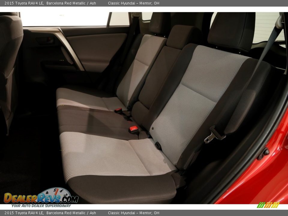2015 Toyota RAV4 LE Barcelona Red Metallic / Ash Photo #16