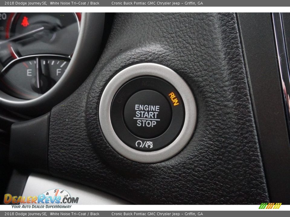 2018 Dodge Journey SE White Noise Tri-Coat / Black Photo #6