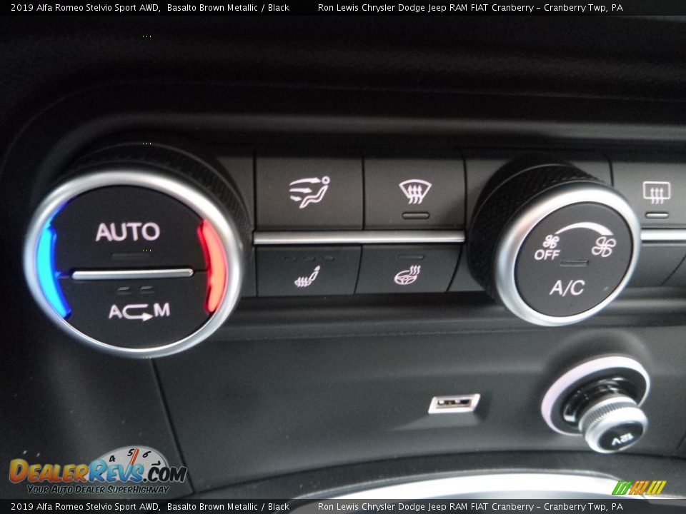 2019 Alfa Romeo Stelvio Sport AWD Basalto Brown Metallic / Black Photo #25