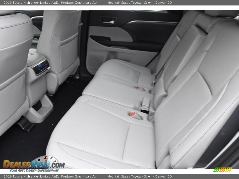 2019 Toyota Highlander Limited AWD Predawn Gray Mica / Ash Photo #15