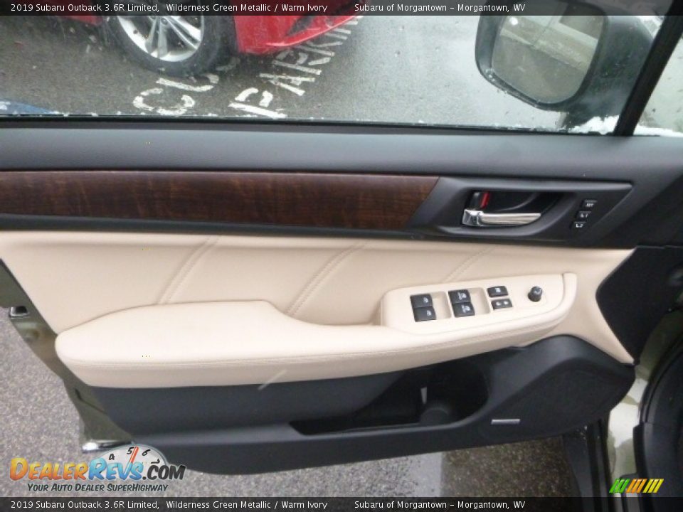 Door Panel of 2019 Subaru Outback 3.6R Limited Photo #13