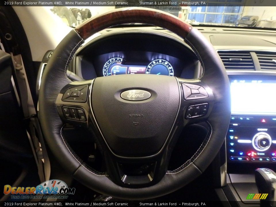 2019 Ford Explorer Platinum 4WD Steering Wheel Photo #15