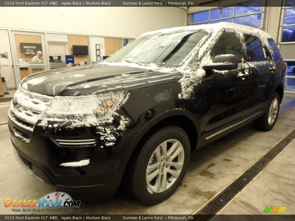 2019 Ford Explorer XLT 4WD Agate Black / Medium Black Photo #4