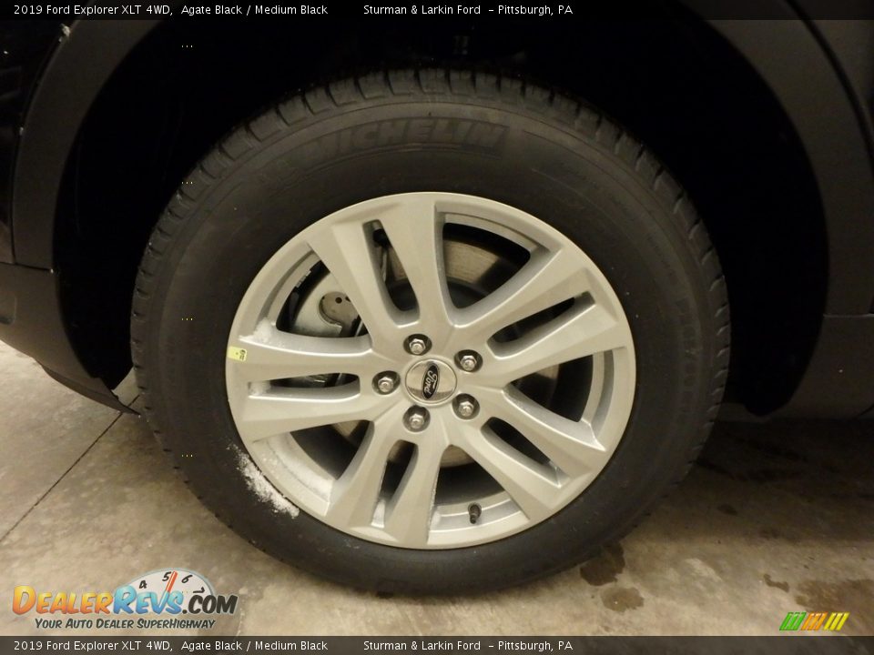 2019 Ford Explorer XLT 4WD Agate Black / Medium Black Photo #5