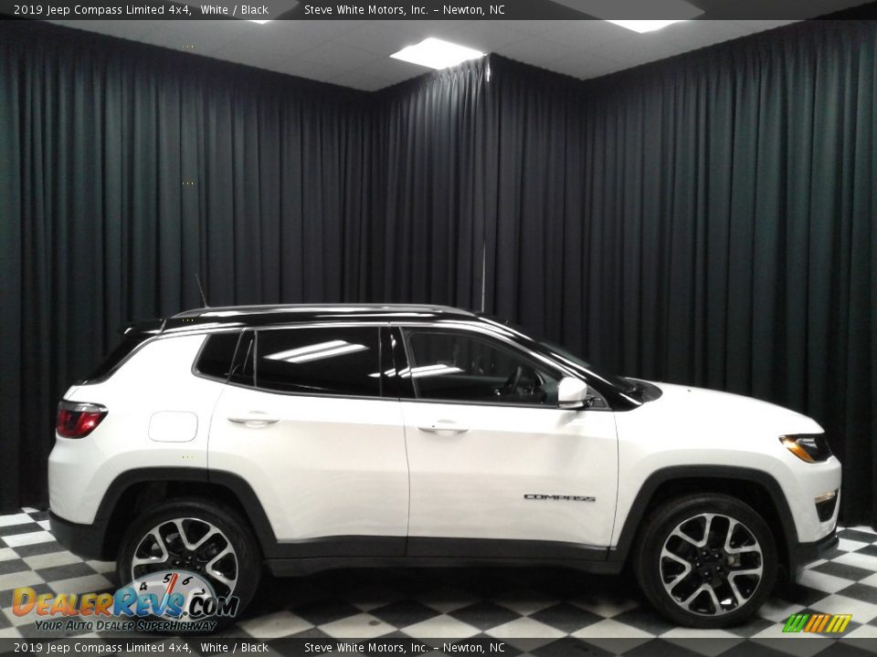 2019 Jeep Compass Limited 4x4 White / Black Photo #5