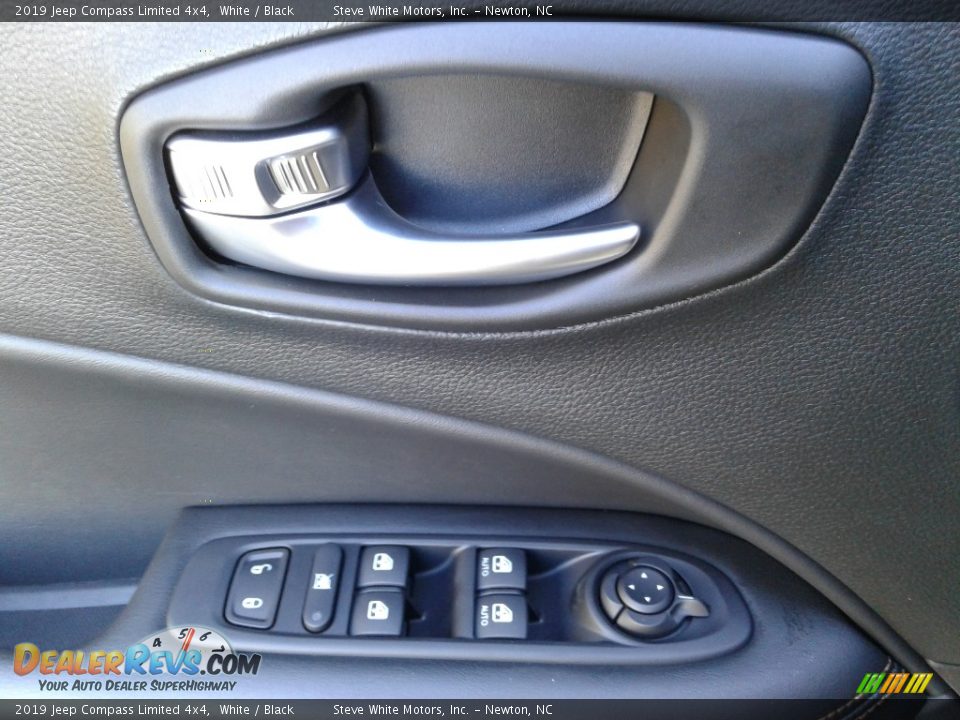 2019 Jeep Compass Limited 4x4 White / Black Photo #9