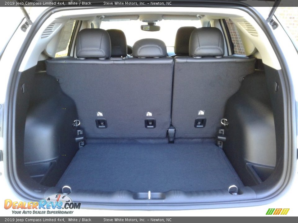 2019 Jeep Compass Limited 4x4 White / Black Photo #12