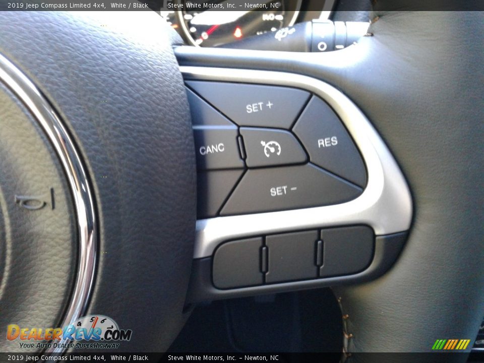 2019 Jeep Compass Limited 4x4 White / Black Photo #17