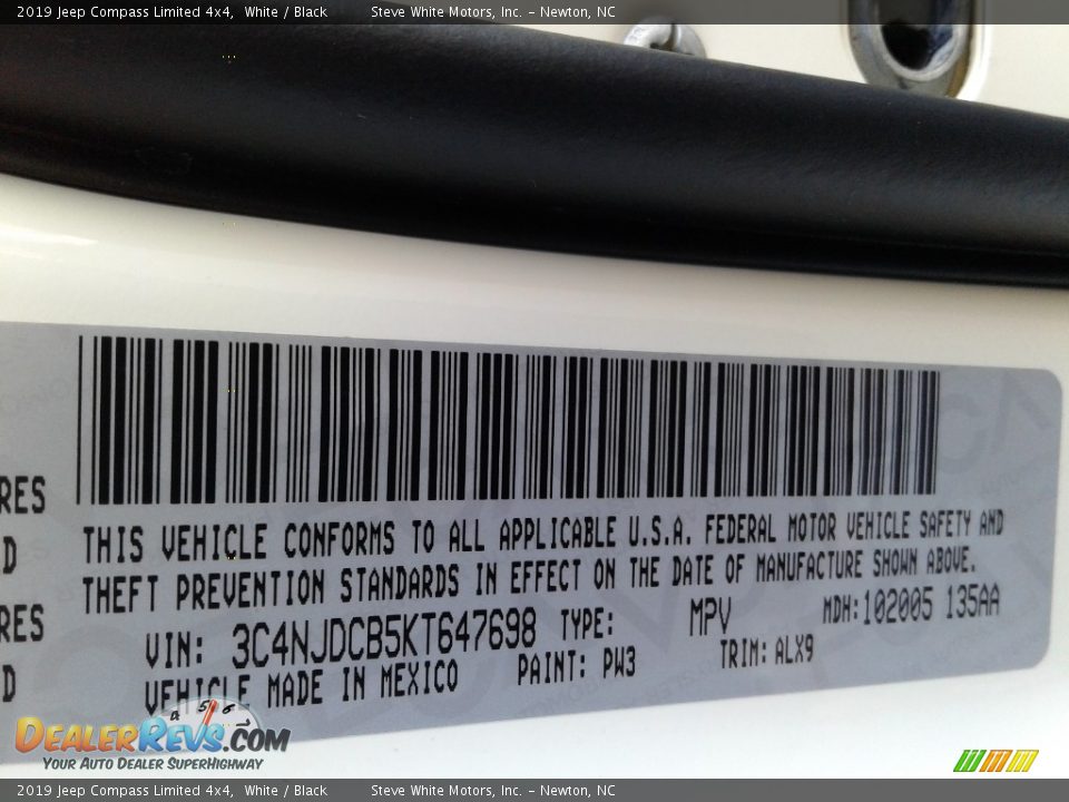 2019 Jeep Compass Limited 4x4 White / Black Photo #32