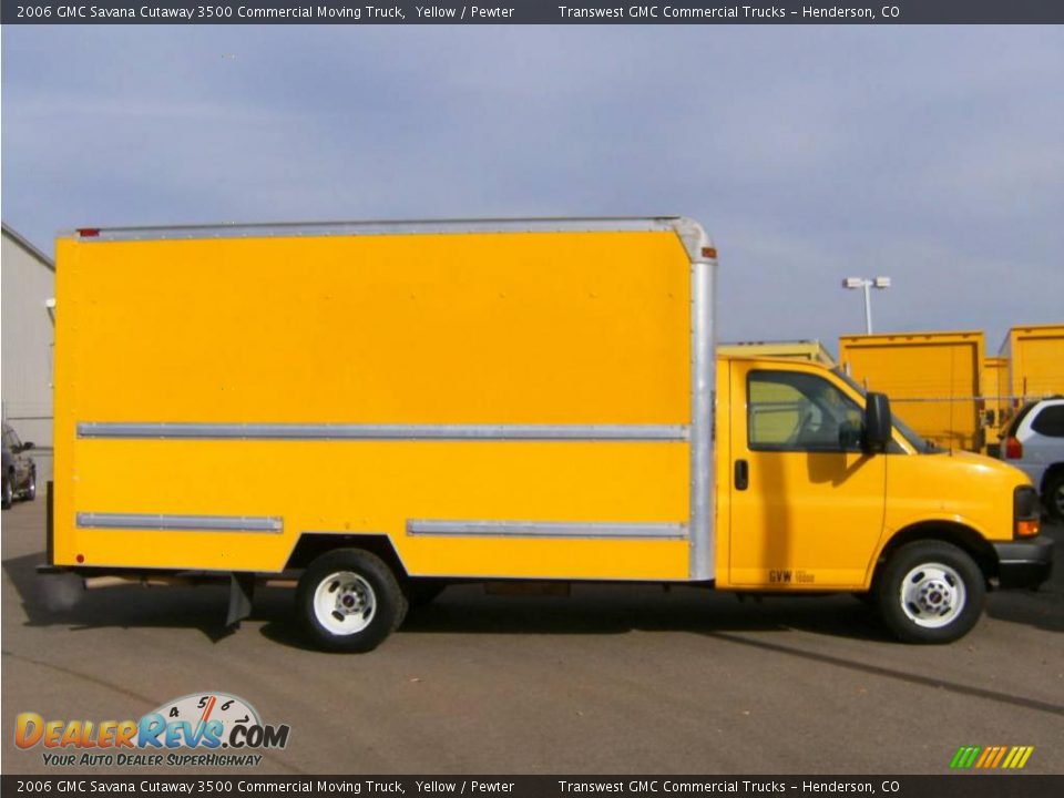 2006 GMC Savana Cutaway 3500 Commercial Moving Truck Yellow / Pewter Photo #2