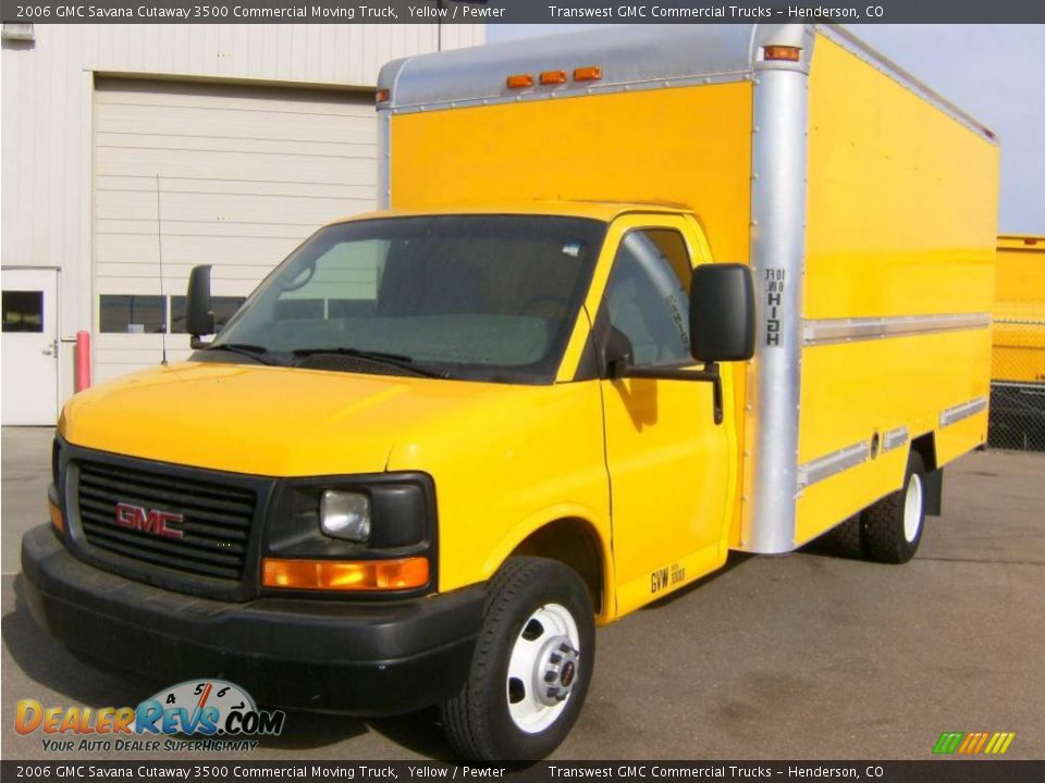 2006 GMC Savana Cutaway 3500 Commercial Moving Truck Yellow / Pewter Photo #10