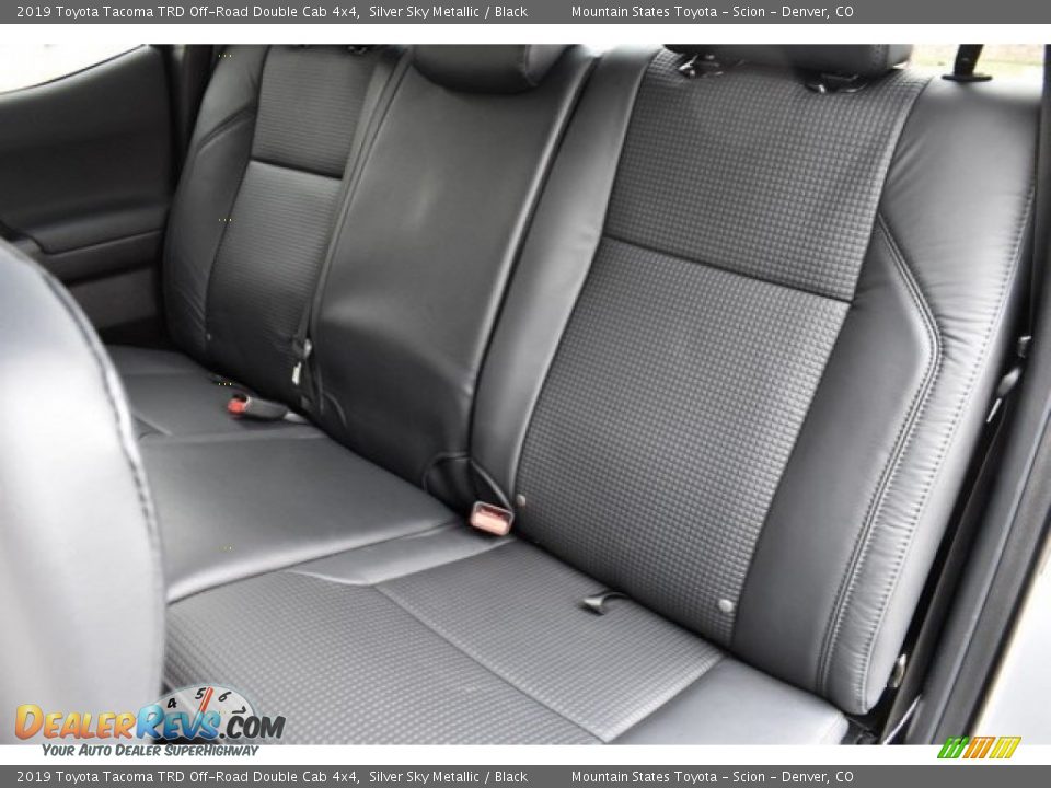 2019 Toyota Tacoma TRD Off-Road Double Cab 4x4 Silver Sky Metallic / Black Photo #16