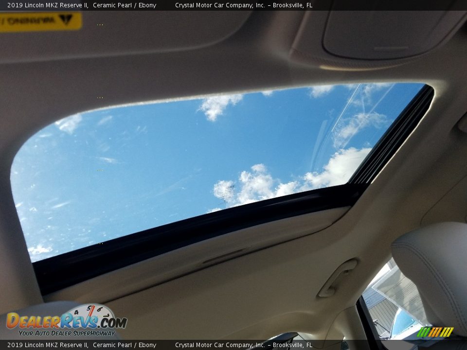 Sunroof of 2019 Lincoln MKZ Reserve II Photo #18